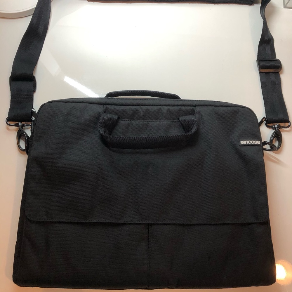 Incase Briefcase Sleeve 13”
